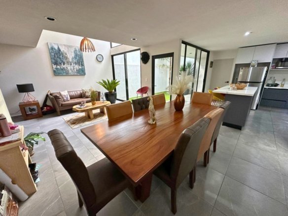 comedor de casa en venta en Sabino Zibatá, Querétaro.