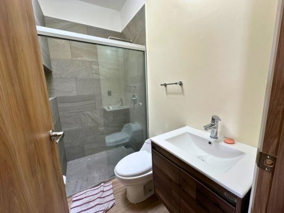 baño 2 de departamento en Zibatá frente Anáhuac.